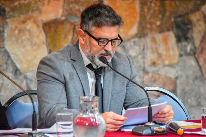 Con una participación de apenas el 17,2% del electorado, Curvino fue reelecto como defensor del Pueblo en Villa Carlos Paz