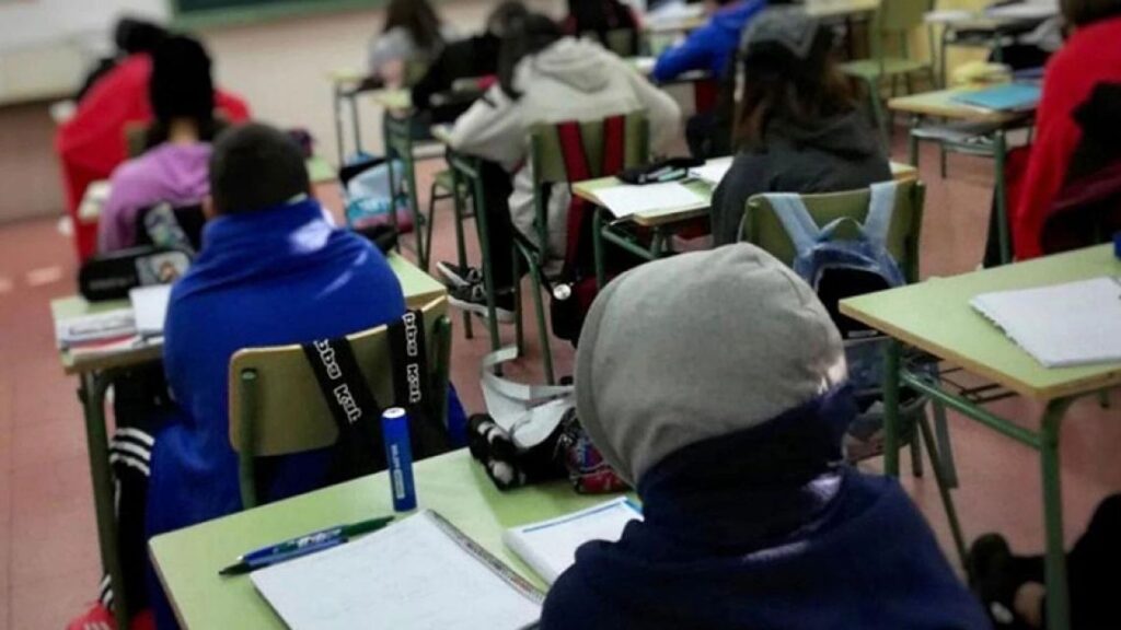 Ola polar en Córdoba: desde UEPC cuestionaron la desorganización y poca claridad de las medidas tomadas por el Ministerio de Educación