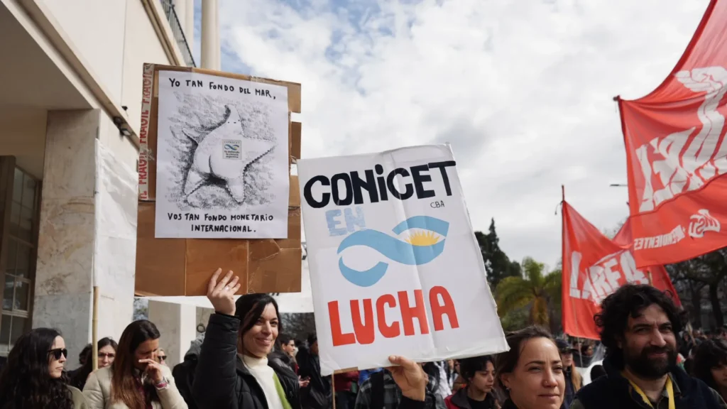 Organizaciones científicas y universitarias resisten el ajuste de Milei 