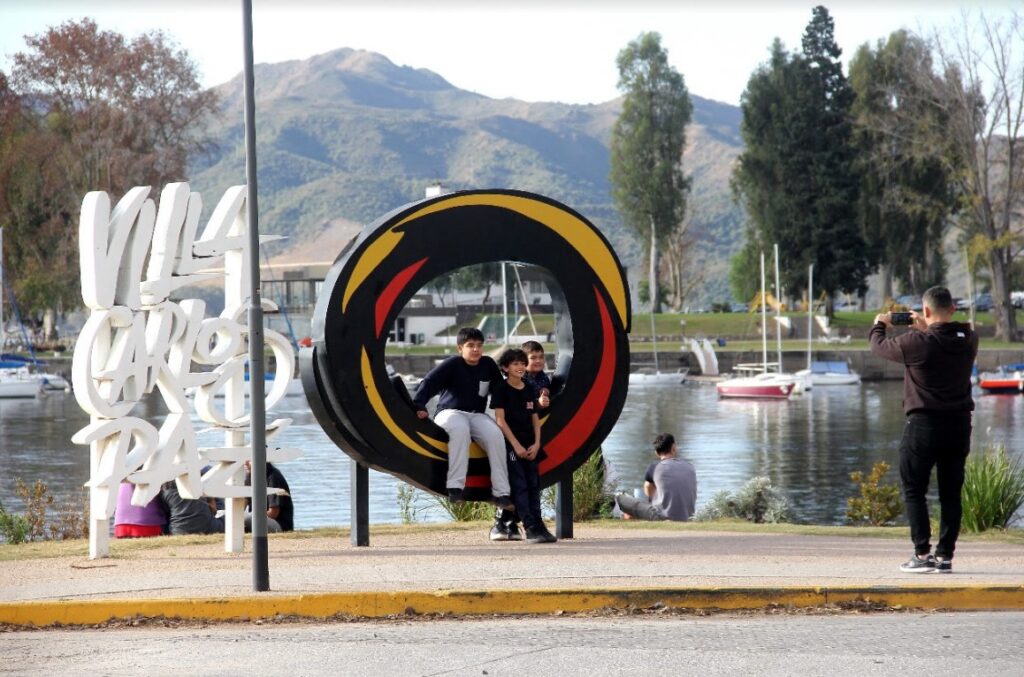 “Hay que reposicionar a Villa Carlos Paz en medio de un proceso económico complejo”, planteó Serna y cuestionó la estrategia turística municipal