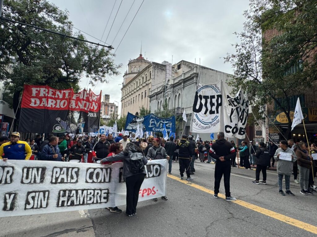 “Hay un plan diseñado para destruir y desmantelar el entramado social y comunitario construido por las organizaciones populares”