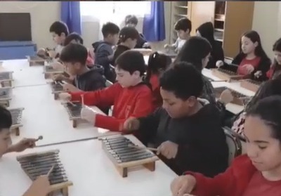 Reclaman la reapertura del taller de luthería de la Escuela Bernabé Fernández de Villa Independencia