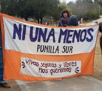 #NiUnaMenos Punilla Sur marchó en Icho Cruz para exigir respuestas frente a la violencia de género