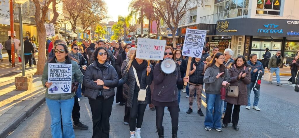 Denuncias por abusos en el jardín: familias volvieron a marchar y reclamaron avances en la investigación
