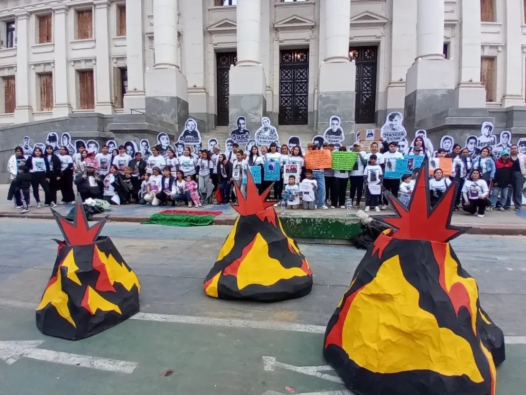 Gatillo fácil: familiares y organizaciones sociales volvieron a marchar para denunciar la violencia estatal 